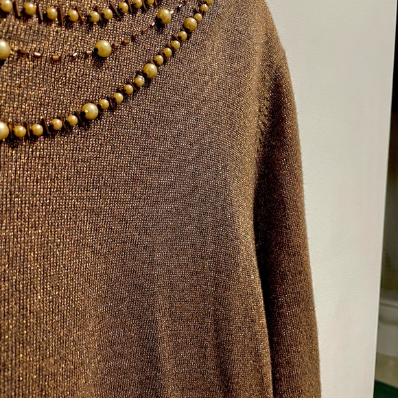 Metallic sweater with pearls - Picture 3 of 3